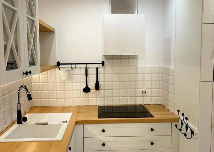 Klimatyczny Z Kominkiem *